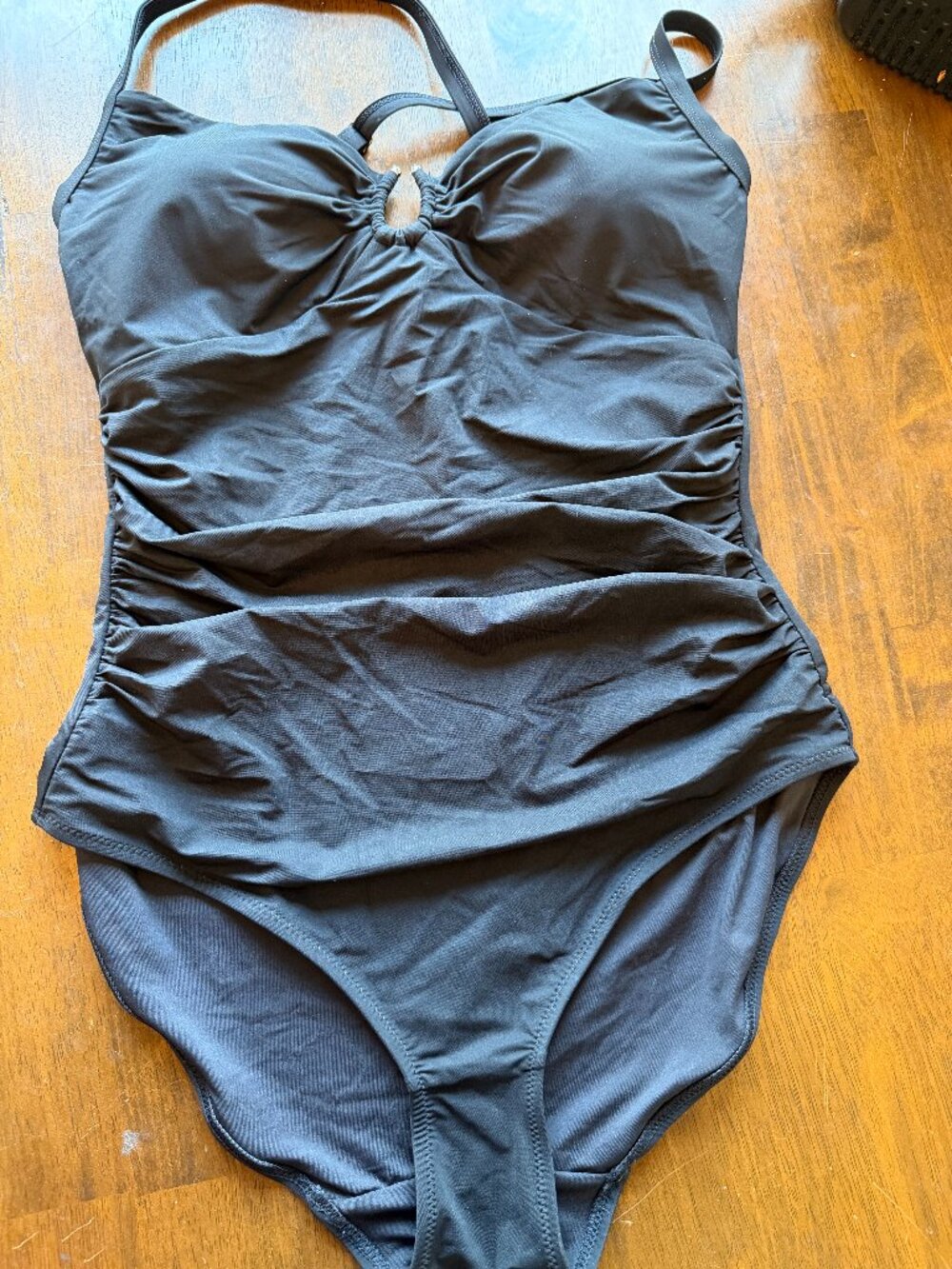 Shapellx U-Ring cut out shaping swim suit NWT